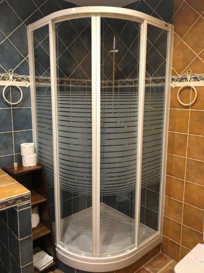 Micro-Hostal La Puerta Del Perdon Вильяфранка-дель-Бьерсо Экстерьер фото